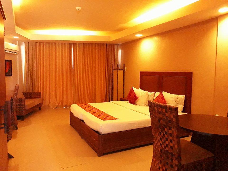The Palms Of Boracay Hotel Balabag  ภายนอก รูปภาพ