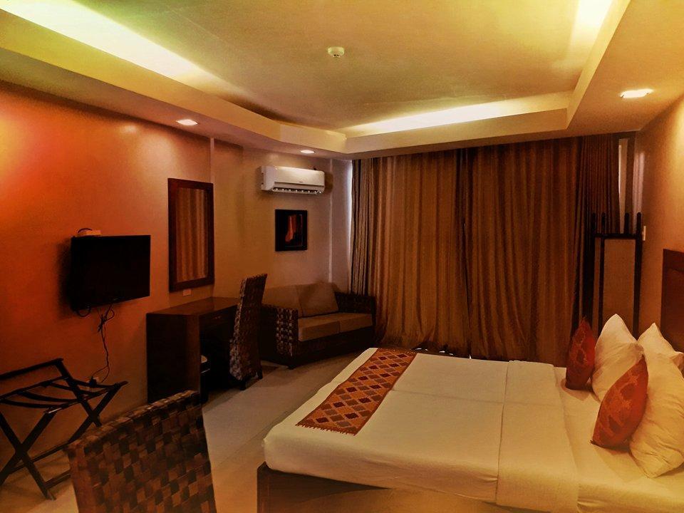The Palms Of Boracay Hotel Balabag  ภายนอก รูปภาพ